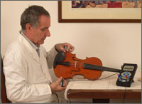 Measuring a violin with the LucchiMeter